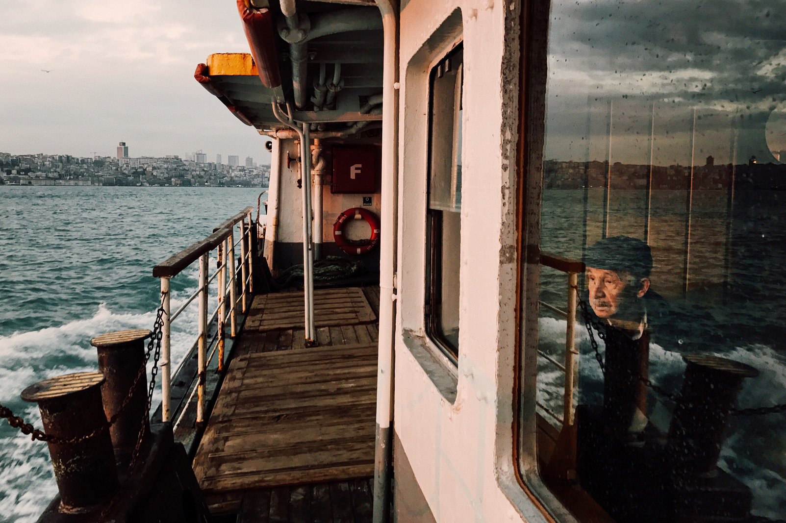 istanbul bosphorus boat